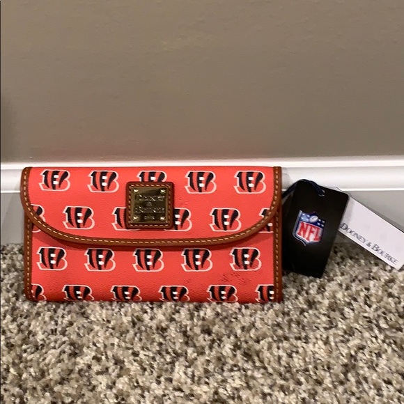 Dooney & Bourke NFL Bengals wallet